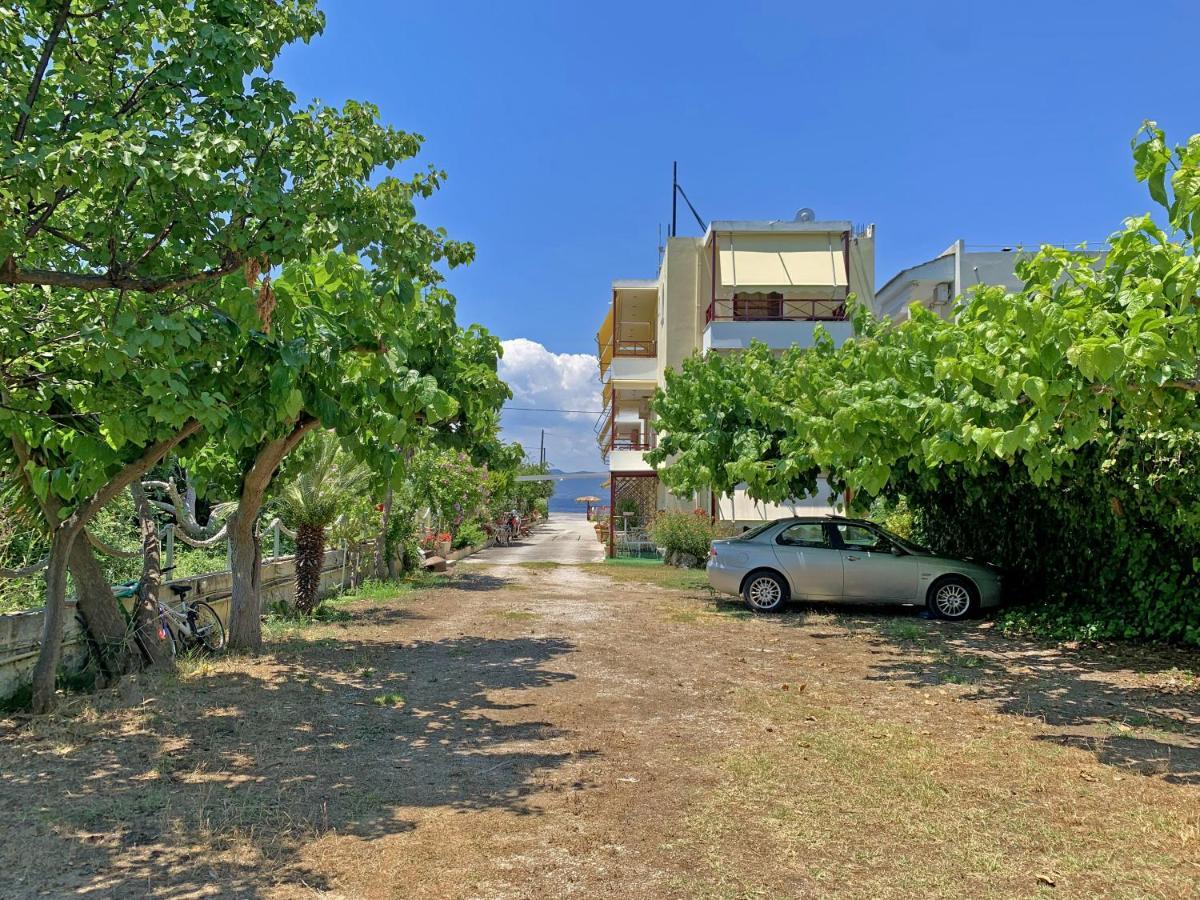 Akrotiri Rooms Айокампос Екстер'єр фото